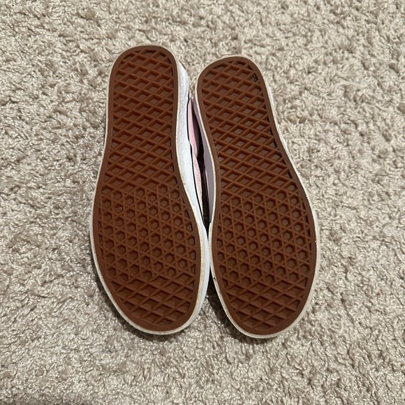 Vans Pink Checkered Slip-On Shoes - Picture 2 of 2